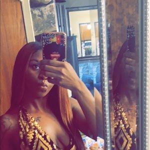 Meet your Posher, Emani